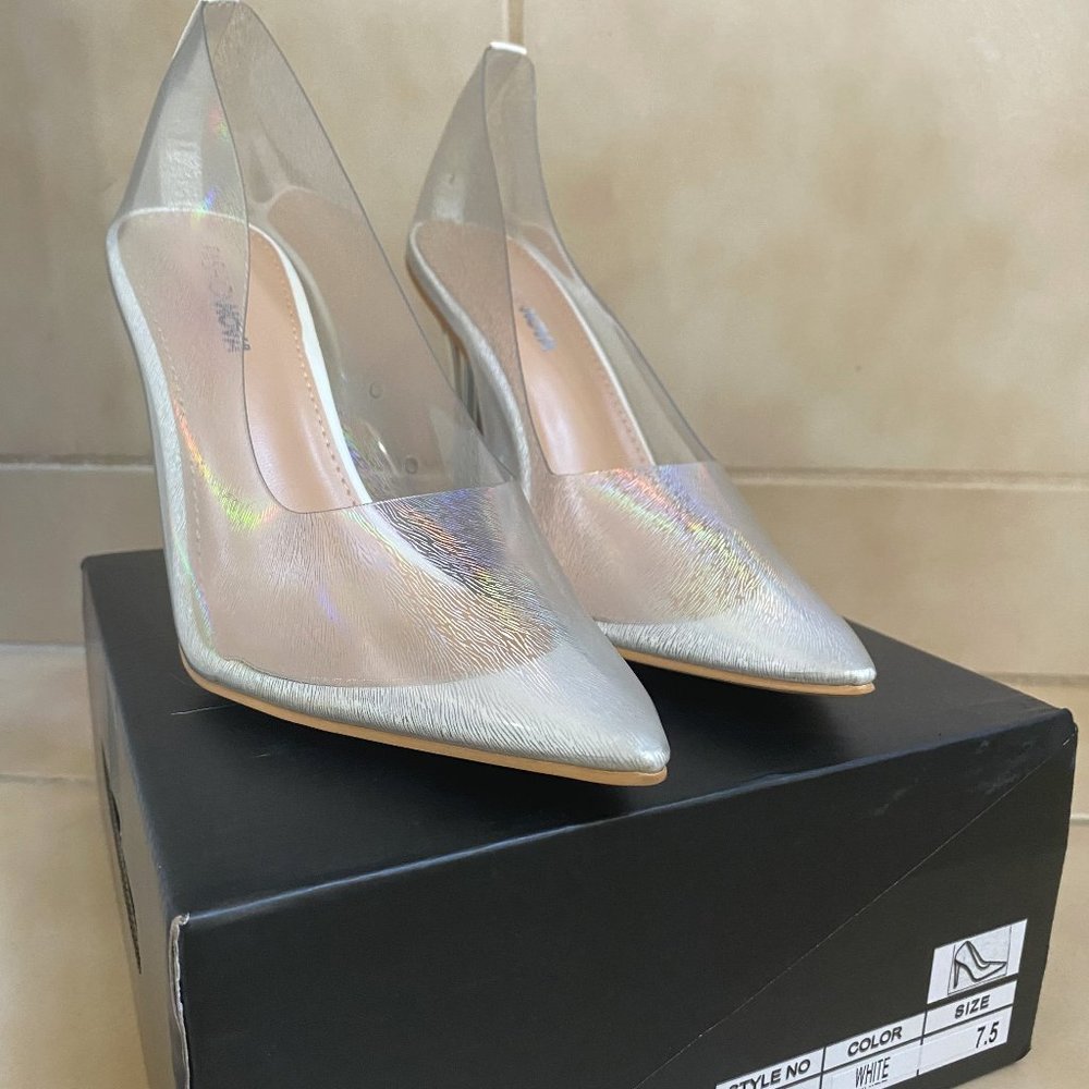 size 7.5 - FashionNova - Clear Heels
